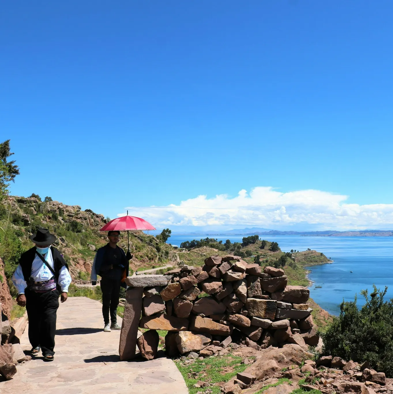 Blue Sky Taquile Lodge 5 H